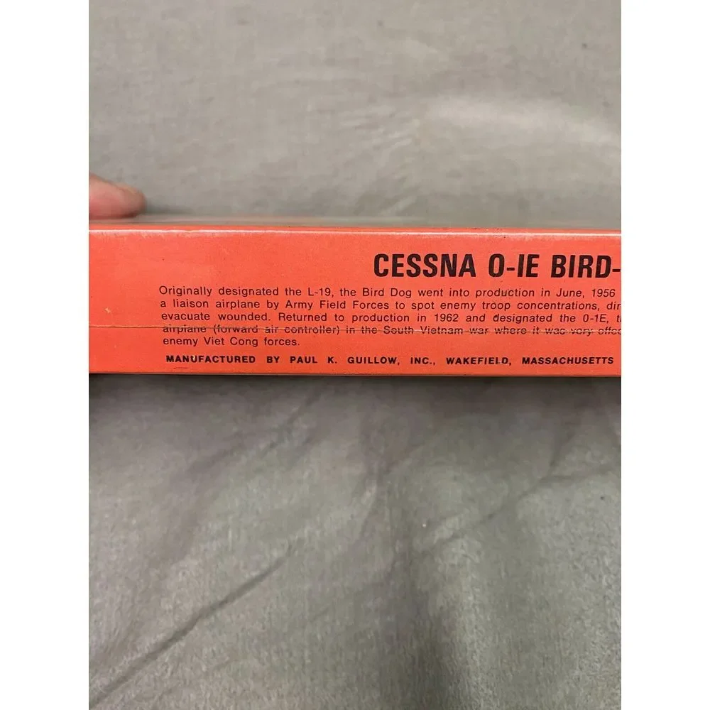 VINTAGE GUILLOW'S CESSNA O-IE BIRD-DOG FLYING MOEL‎ KIT BALSA & TISSUE NOS